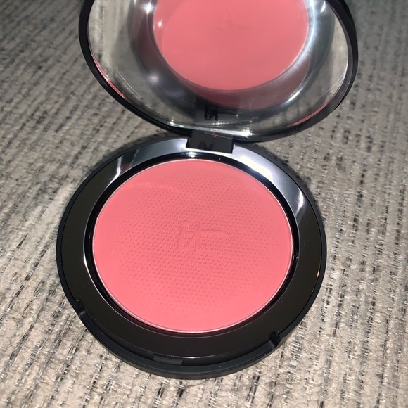 It Cosmetics Blush & Brush $63 Value New U… - Picture 2 of 9